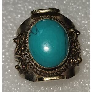 Vintage Tibetan/Nepalese-Style Turquoise colored Cabochon Size 11.5 Ring